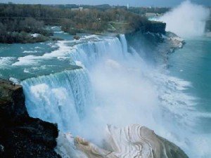  utazás idézetek - Niagara vízesés - az utazás megváltoztatja a nézőpontodat