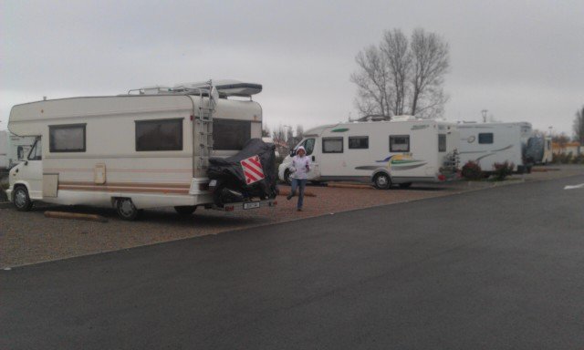 Utazás lakóautóval Béziers - lakóautó parkoló