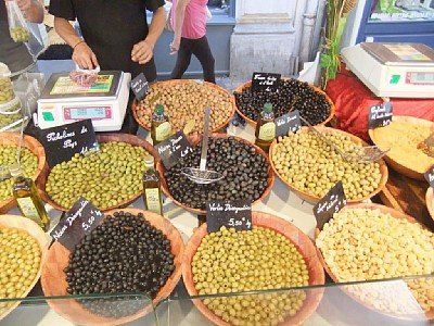 Utazás lakóautóval Béziers - Sete, piac és olajbogyók