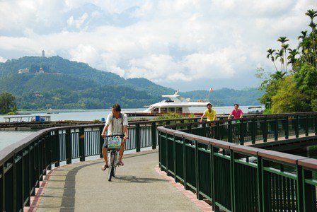 20 lélegzetelállító kerékpáros útvonal a világ körül -9. Sun Moon Lake, Taiwan